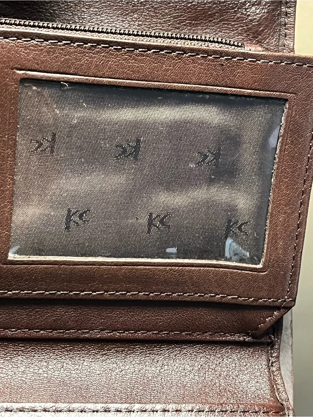 Kenneth Cole Dark Brown Leather Bifold vintage wallet - Picture 12 of 13